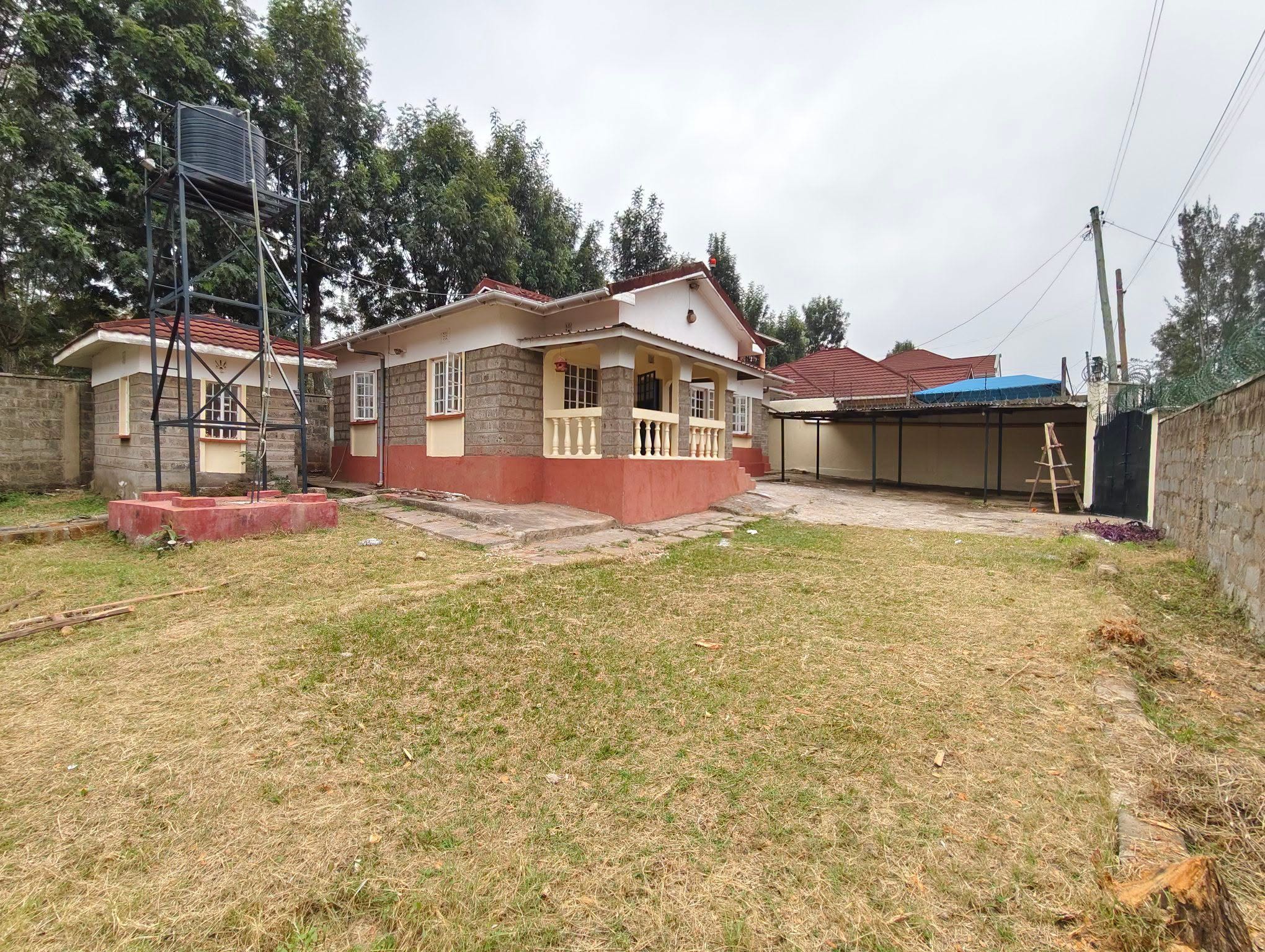 Lovely 3-Bedroom bungalow with Dsq for rent in Matasia Ngong.