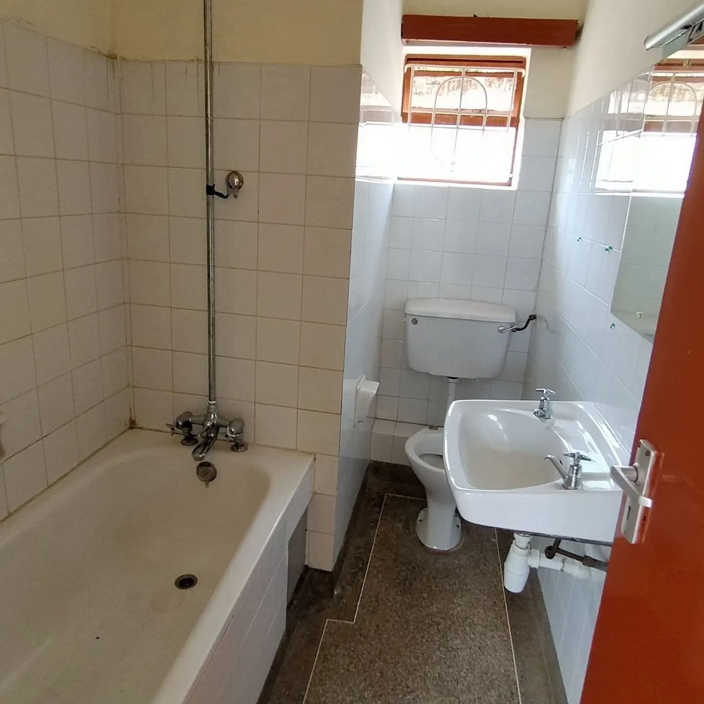 Lovely 3 bedroom Maisonette plus sq to let in langata Image