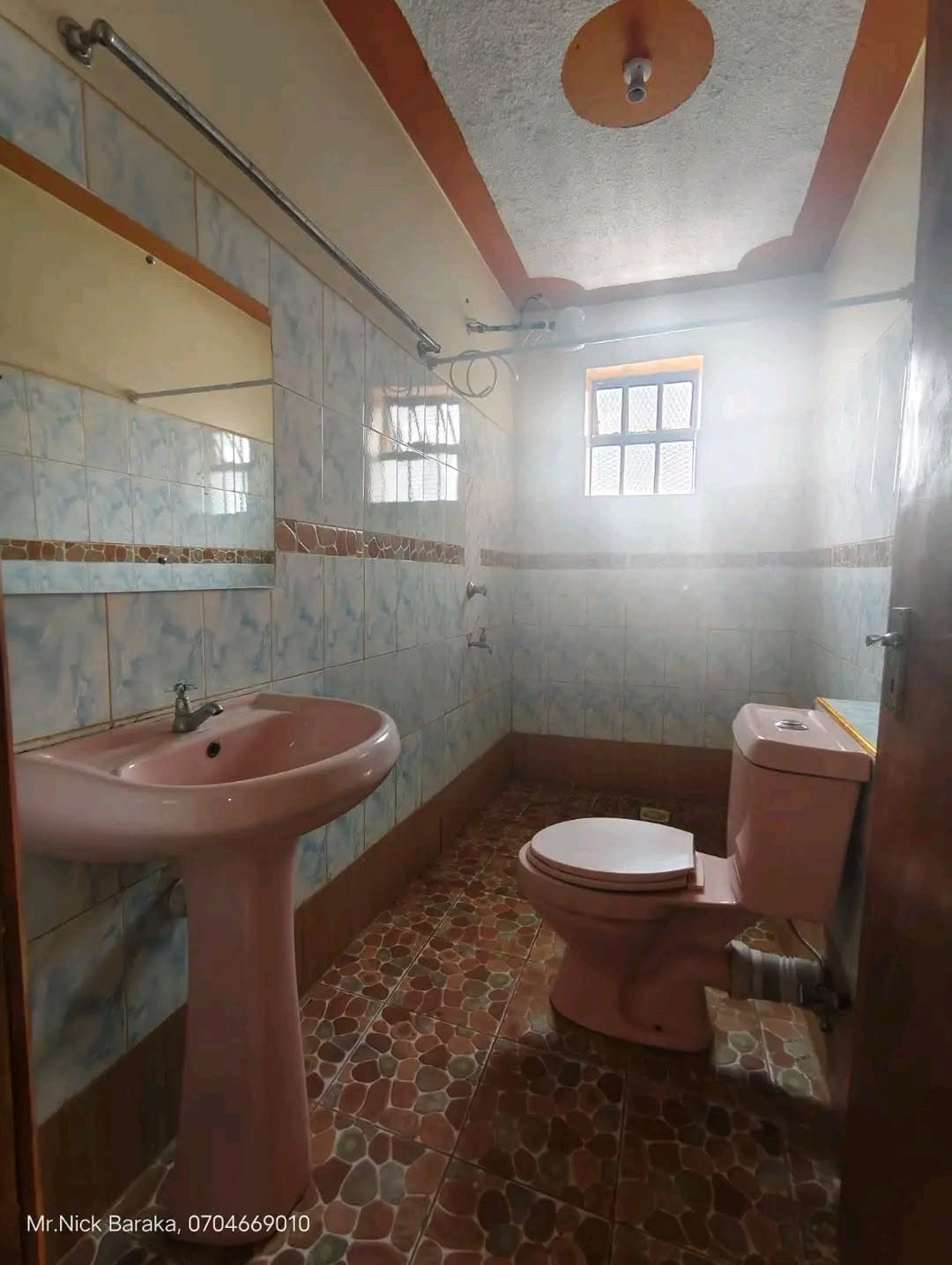 Lovely spacious 3 bedrooms apartment for rent in Ngong town. Image