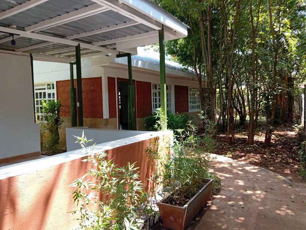 luxurious 2 bedroom apartment to let in karen