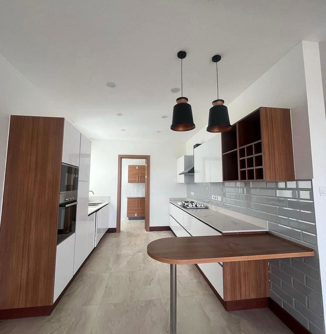 Luxurious 3 Bedroom Apartment For Sale in Parklands. Image