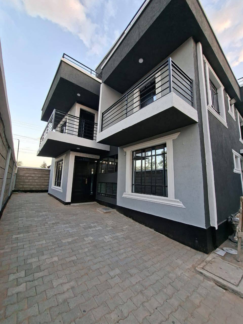 Luxurious 4 Bedroom All Ensuite Townhouse for Rent in Kitengela