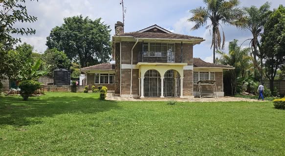 Luxurious 4 Bedroom Maisonette For Sale in Old Runda