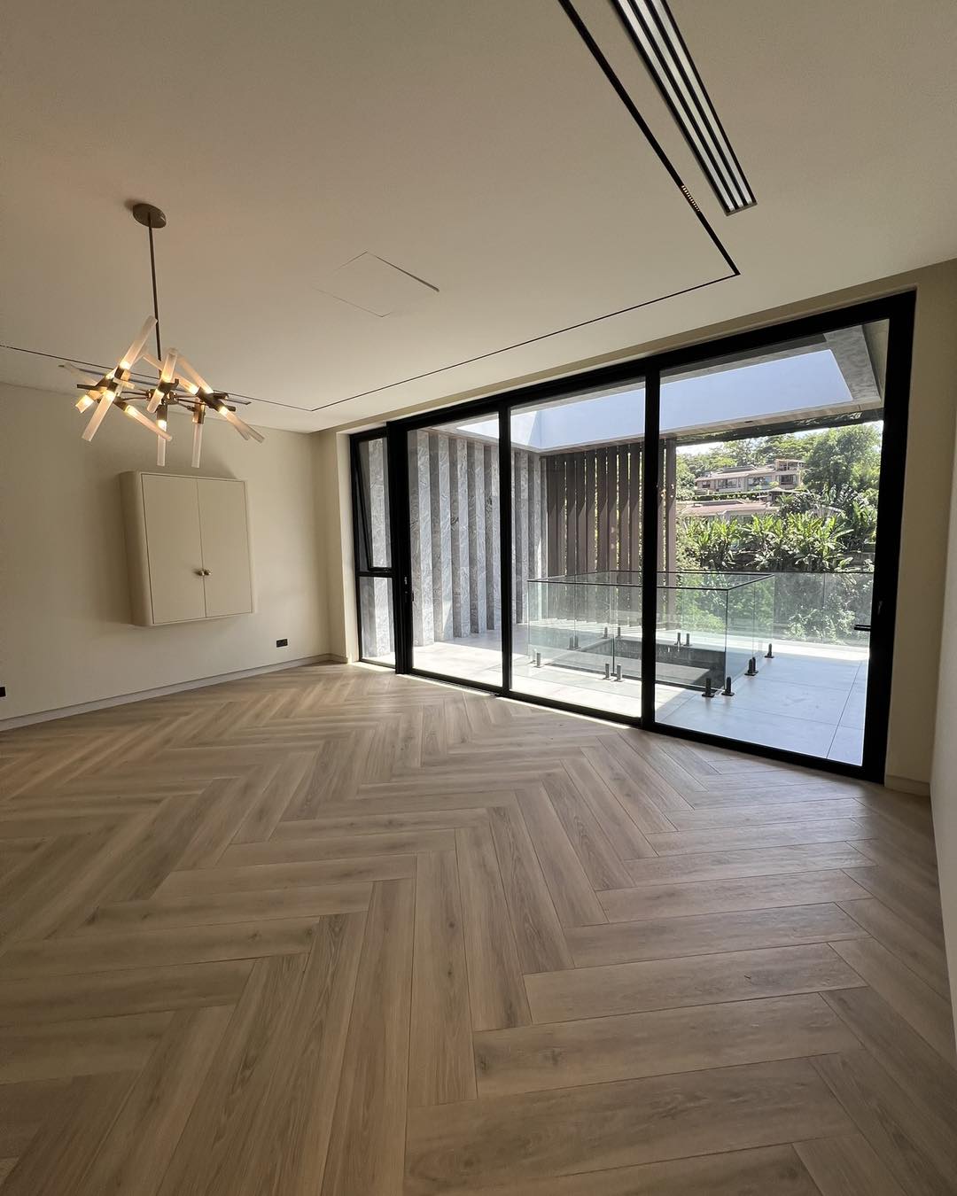 Luxurious 5-Bedroom Executive Villa For Sale in Kitisuru