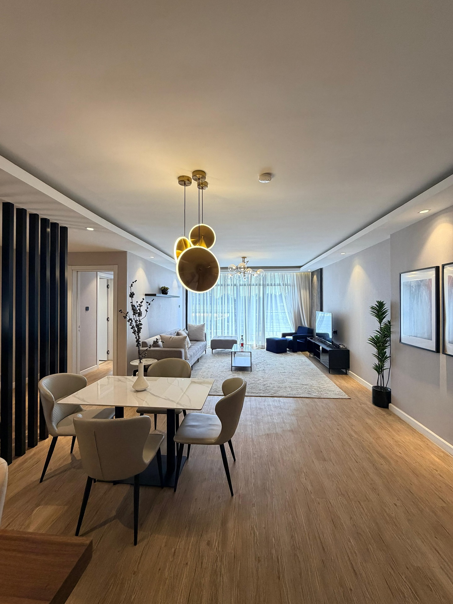 LUXURIOUS FURNISHED 2 BEDROOM APARTMENT TO LET IN WESTLANDS