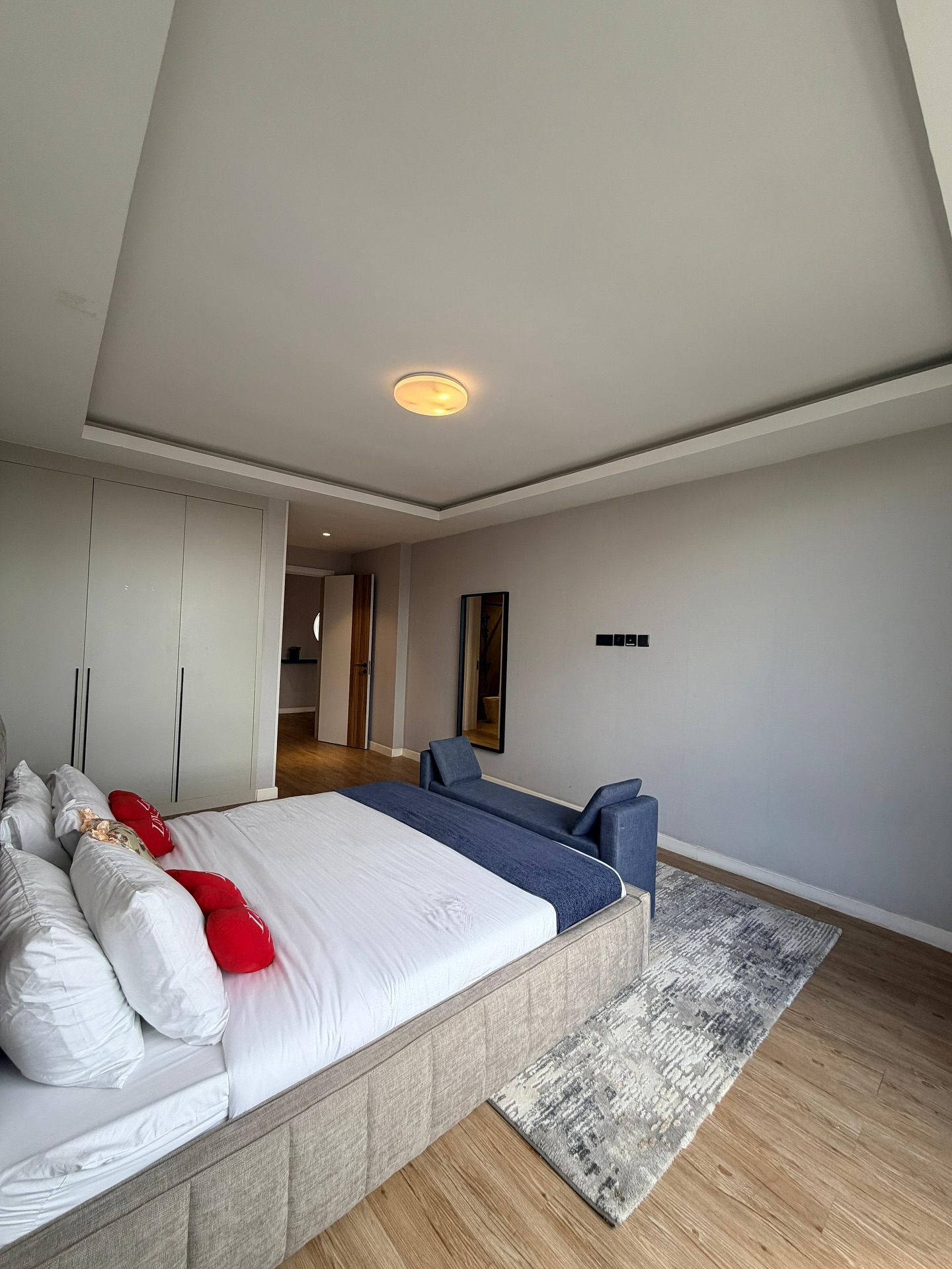 LUXURIOUS FURNISHED 2 BEDROOM APARTMENT TO LET IN WESTLANDS Image