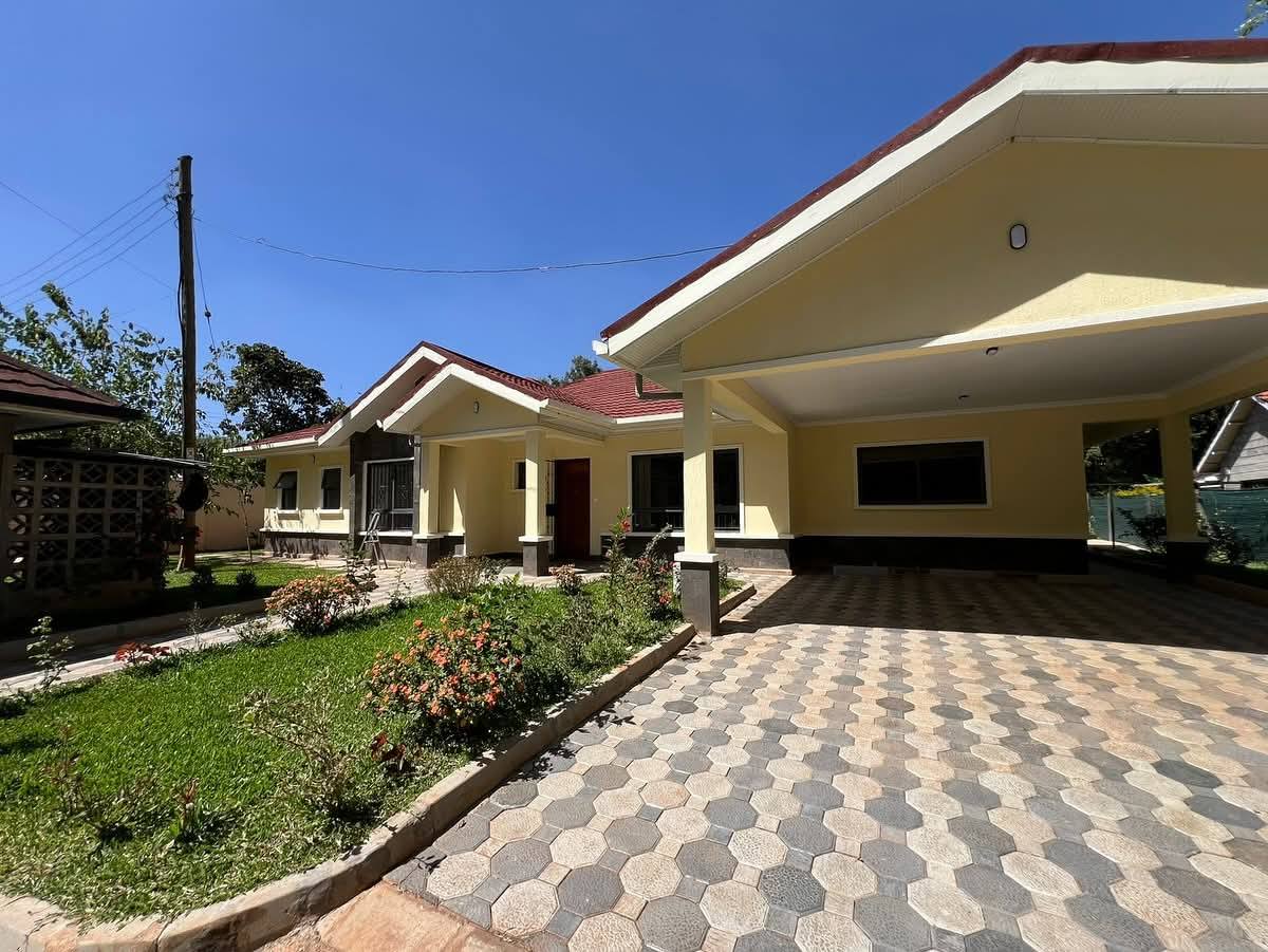 Luxurious Newly Built 4-Bedroom Bungalow To Let in Karen