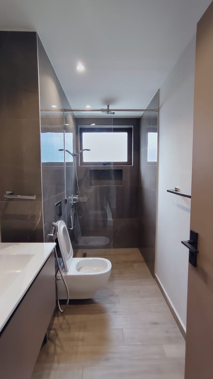 Luxury 3-Bedroom All En-Suite Apartment To Let in Enaki town , nyari estate