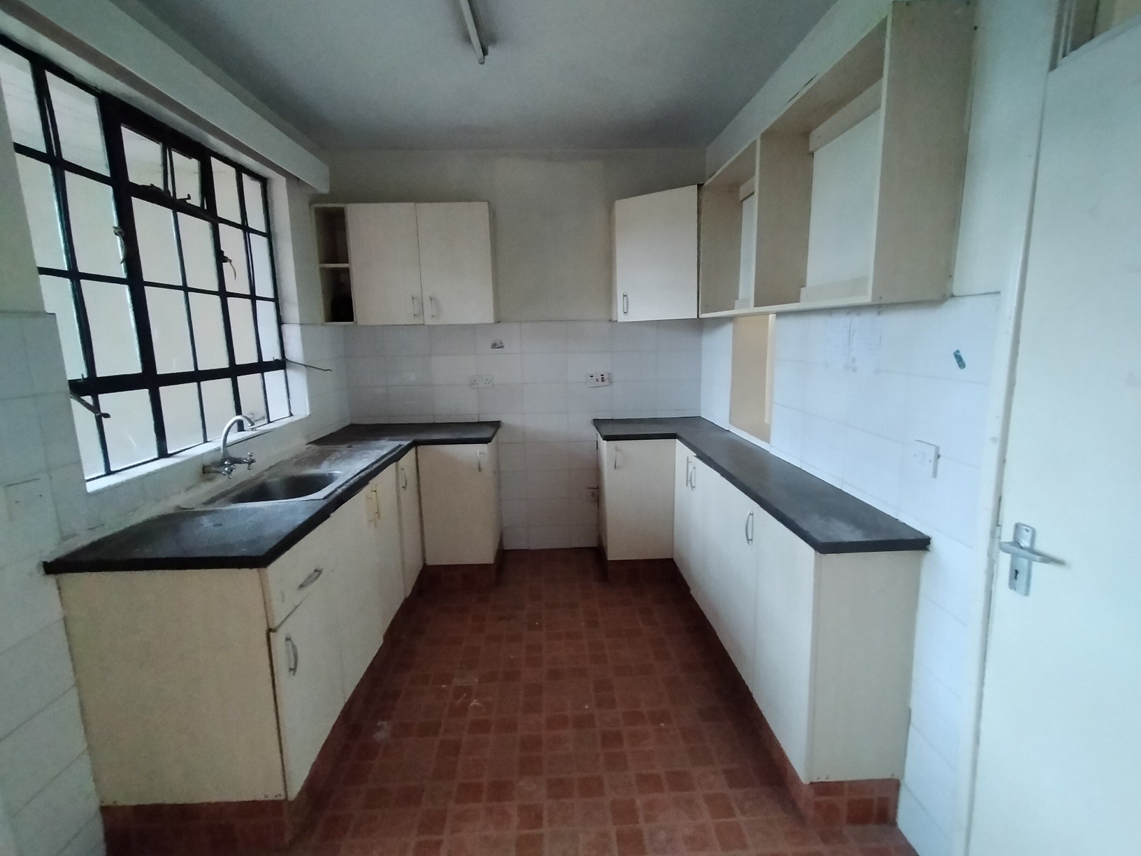 Luxury 3-Bedroom Apartment for Sale in Langata Image