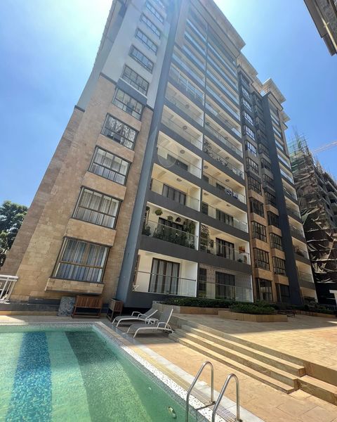 Luxury 4 Bedroom Apartment Plus DSQ For Sale in Kileleshwa