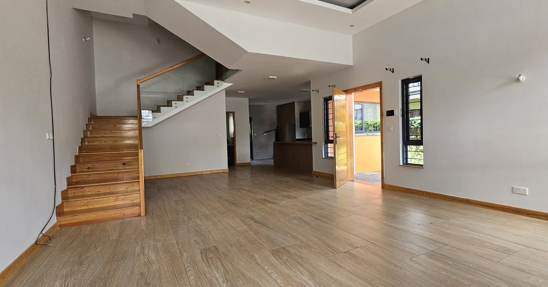 LUXURY 4-BEDROOM MAISONETTE + SQ TO LET IN LANG'ATA (Near Carnivore) Image
