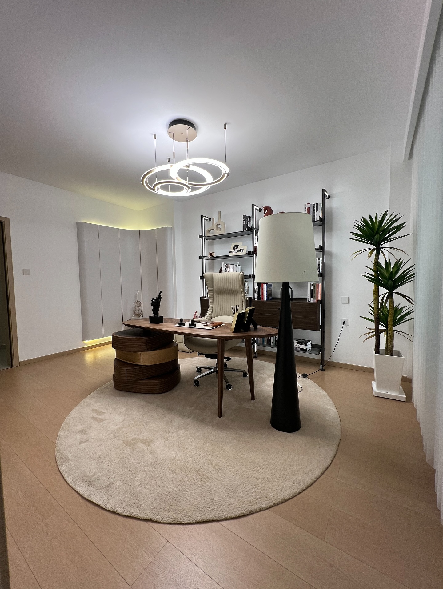 LUXURY 5-BEDROOM APARTMENTS + DSQ FOR SALE IN KILIMANI Image