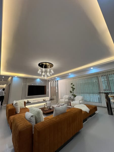 LUXURY 5-BEDROOM APARTMENTS + DSQ FOR SALE IN KILIMANI