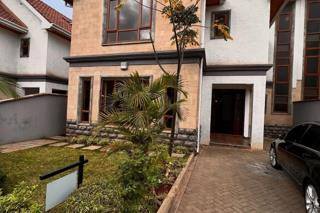 Luxury 5 Bedroom Villa + DSQ for Sale in Lavington