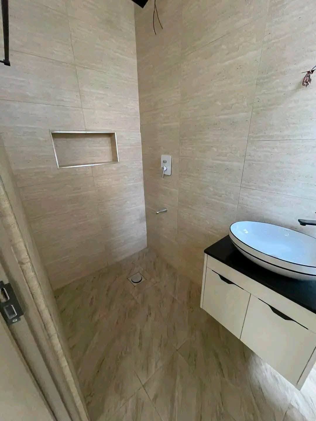 Luxury 6-Bedroom Family Maisonette for Sale – Near JKIA Image
