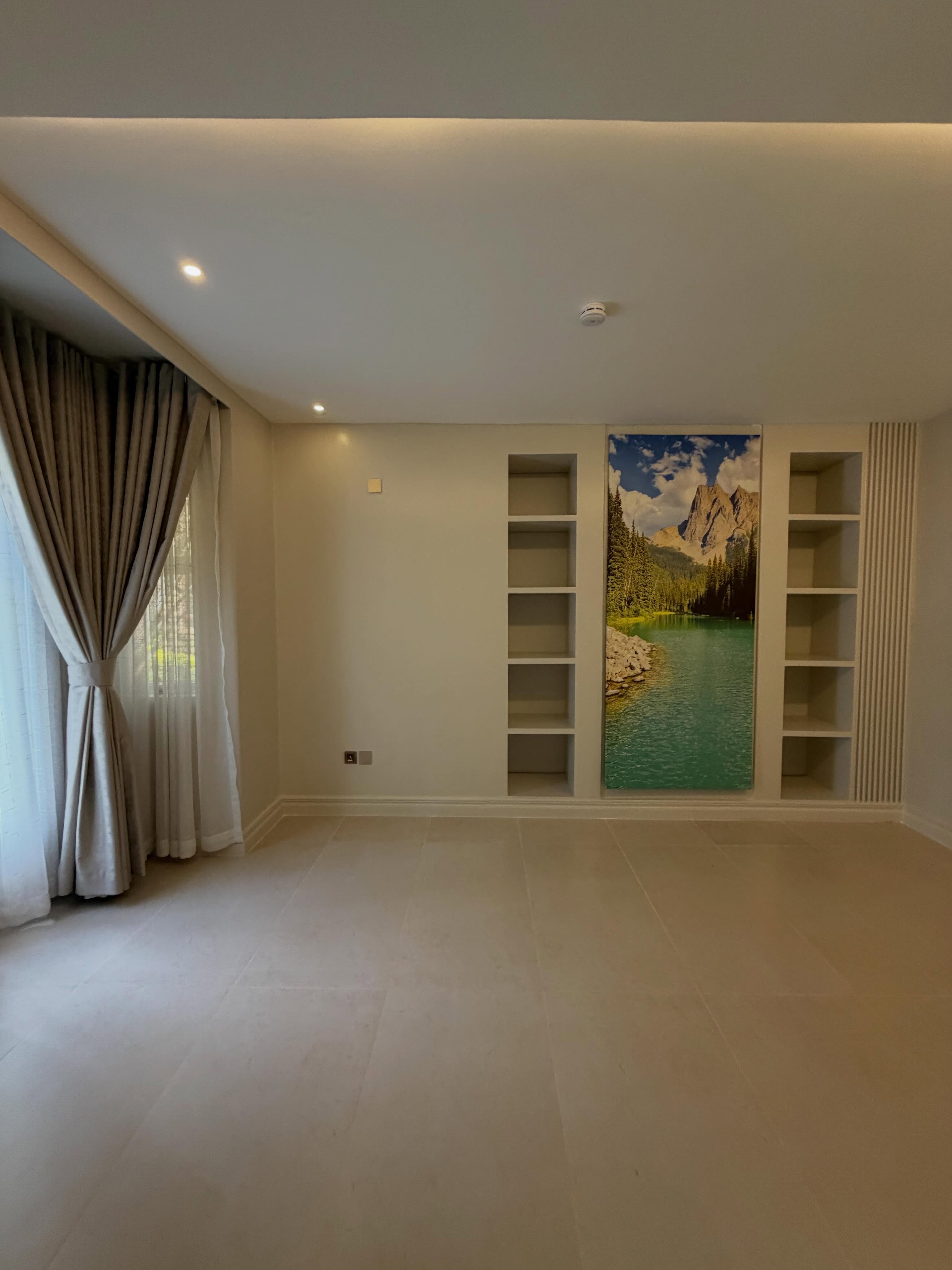 Luxury 6 Bedroom Villa + 2 SQ for Sale in Karen – Kerarapon Image