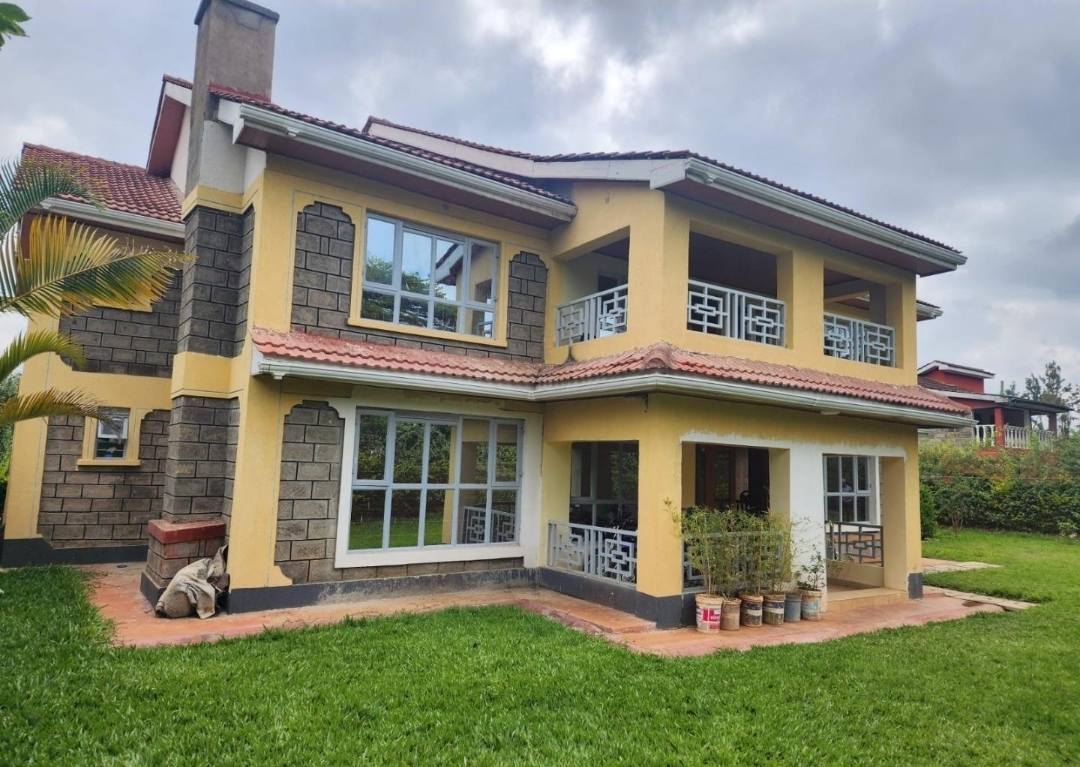 LUXURY 7-BEDROOM ALL ENSUITE MAISONETTE FOR SALE IN THOME ESTATE