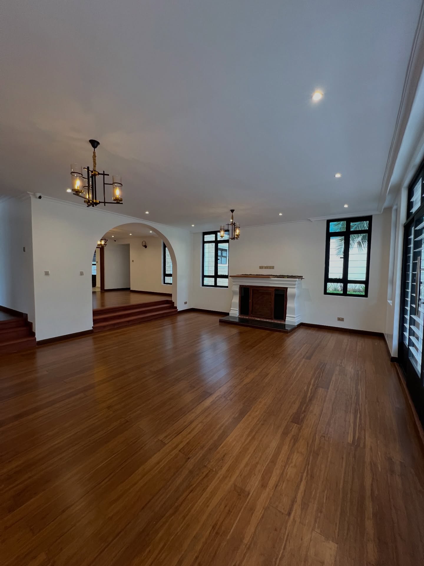 Luxury 7 Bedroom Maisonette For Sale in Runda Image