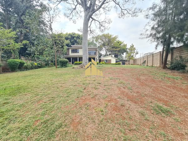 Magnificent 5 Bedroom Maisonette For Sale in Gigiri