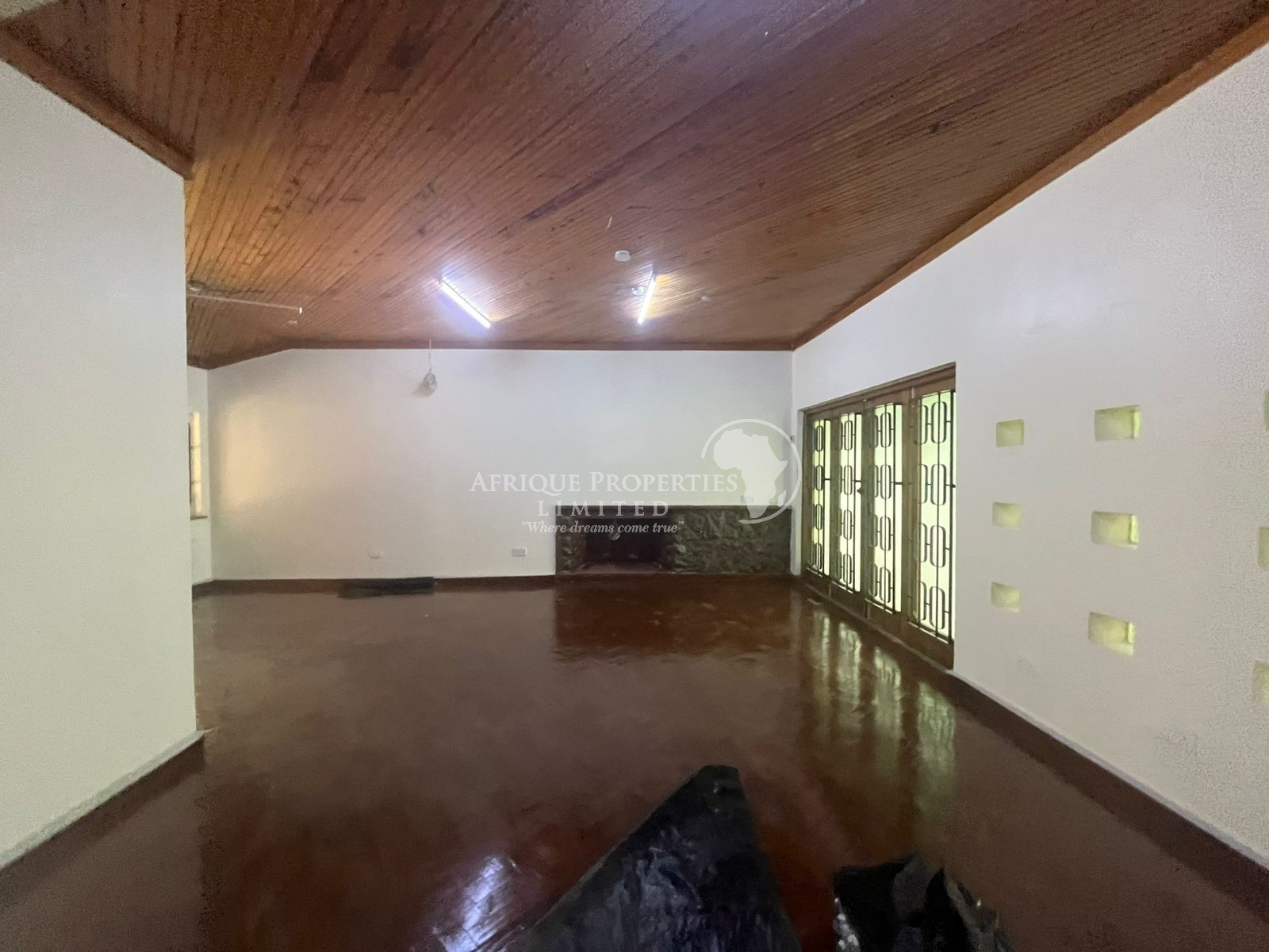 𝐒𝐩𝐚𝐜𝐢𝐨𝐮𝐬 𝟔 𝐁𝐞𝐝𝐫𝐨𝐨𝐦 Maisonette + 𝟐 𝐃𝐒𝐐 𝐈𝐝𝐞𝐚𝐥 𝐟𝐨𝐫 𝐎𝐟𝐟𝐢𝐜𝐞 For Rent in Westlands Image