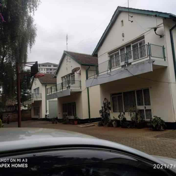 3 bedroom apartment for rent in Kileleshwa Oloitoktok road