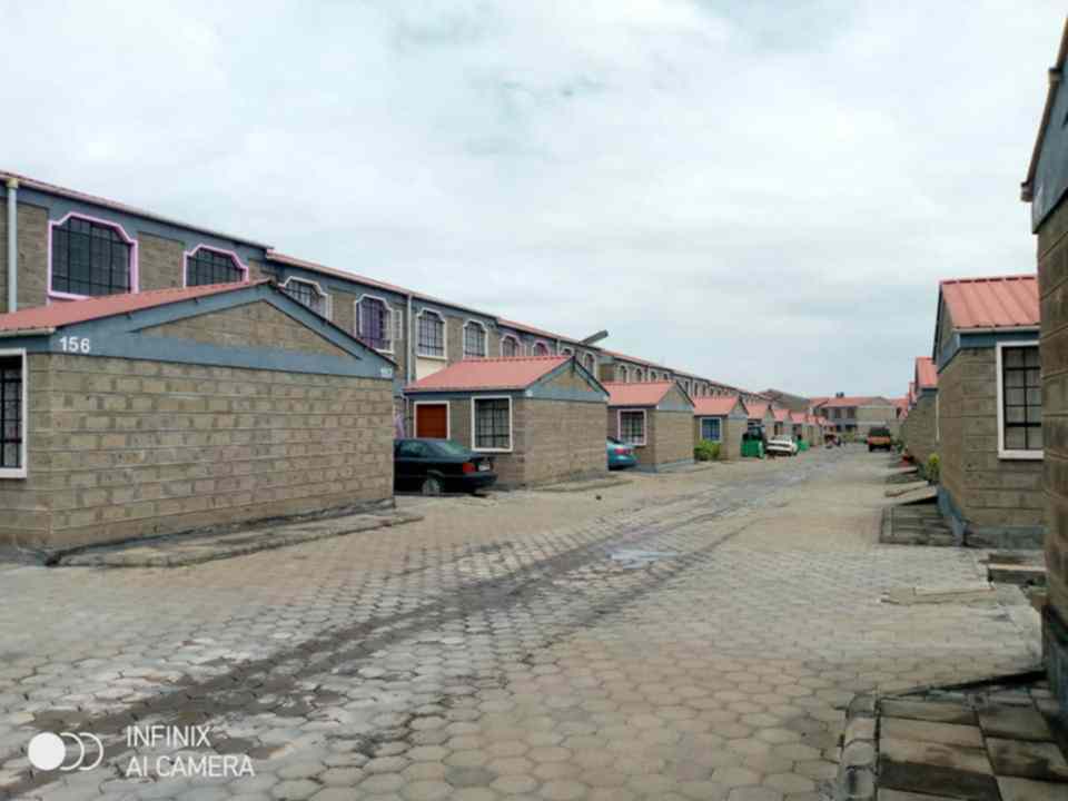 3 bedroom maisonette with dsq for rent in Syokimau