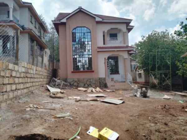 4 bedroom maisonettes with dsq for sale in Ngong