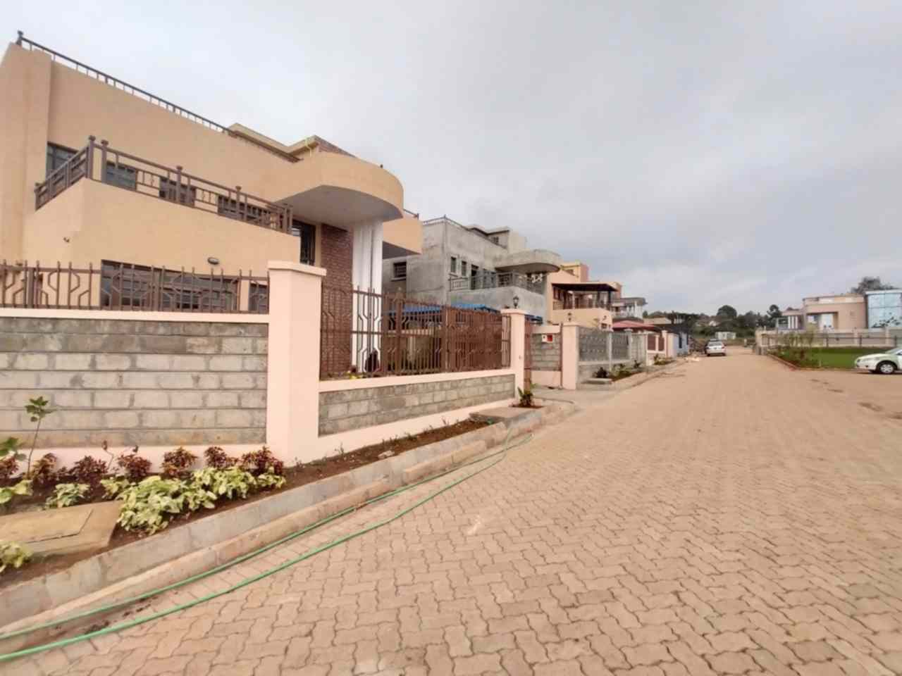 4 bedroom villa for sale in kiambu road