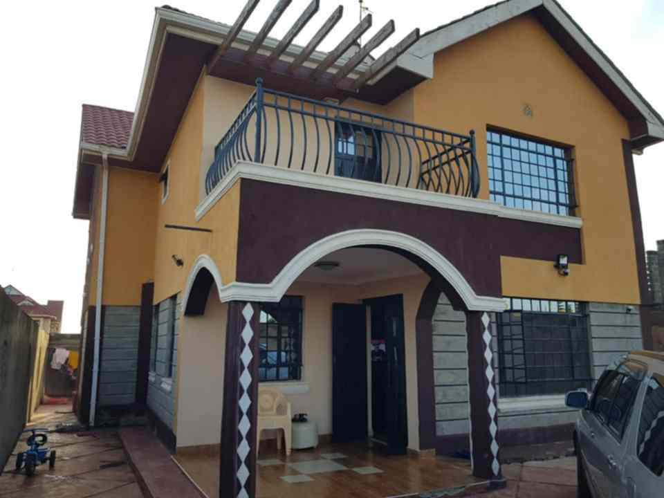 Kenyatta road 4 bedroom maisonette for sale