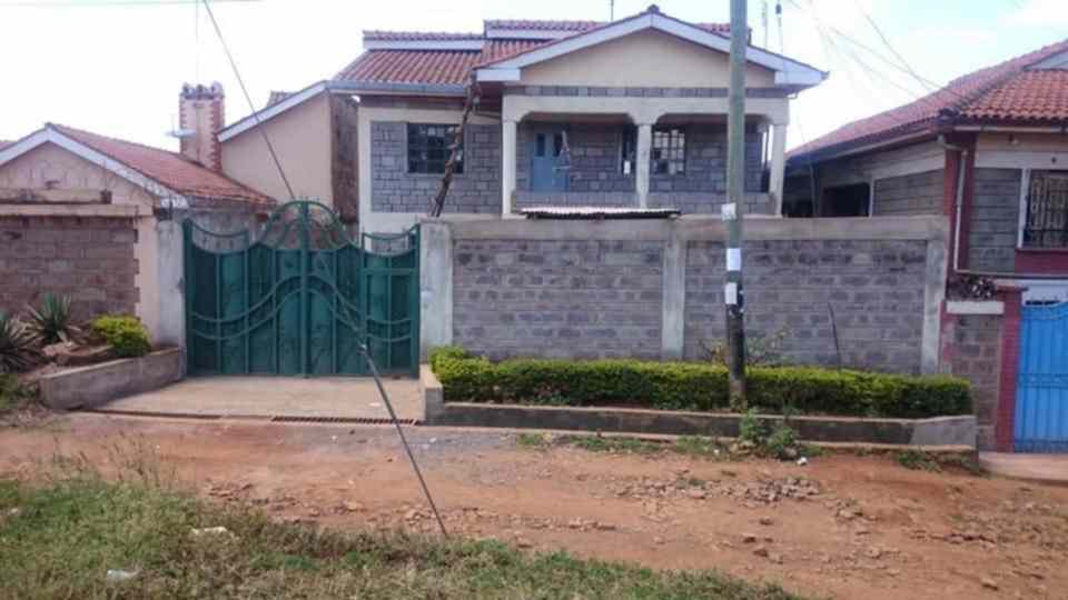 Thome 4 bedroom maisonette for sale