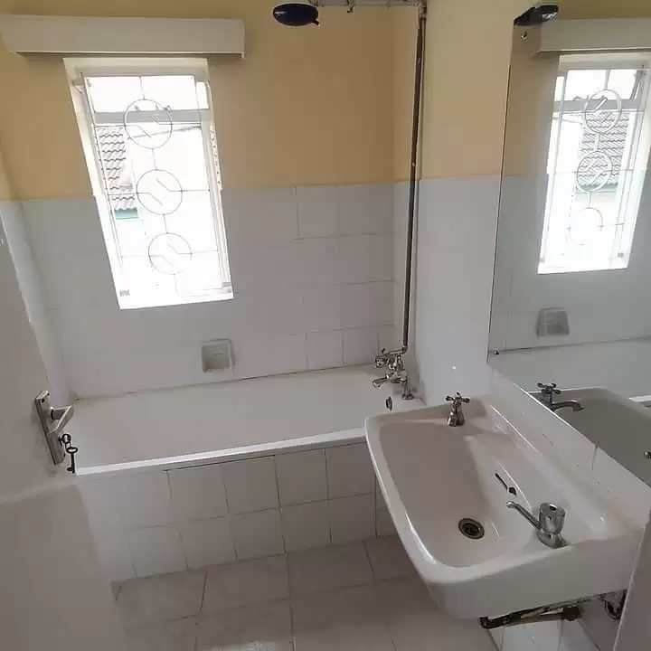 3 bedroom apartment for rent in Kileleshwa Oloitoktok road Image