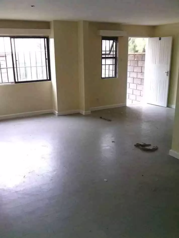 3 bedroom masionette for rent in Nyayo estate Image