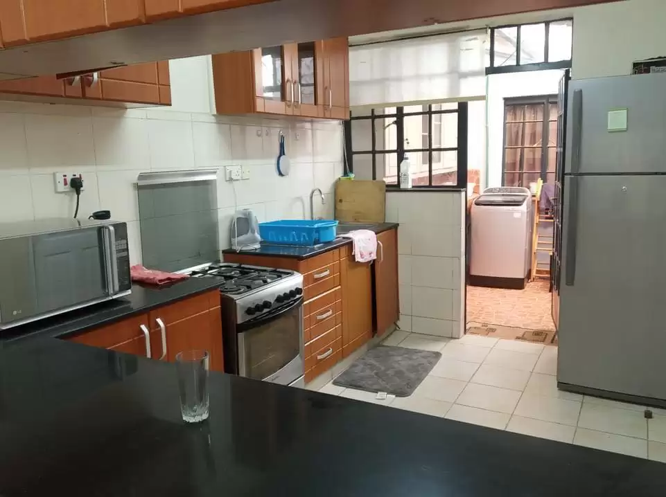 3 bedroom townhhouse for rent in Donholm Image