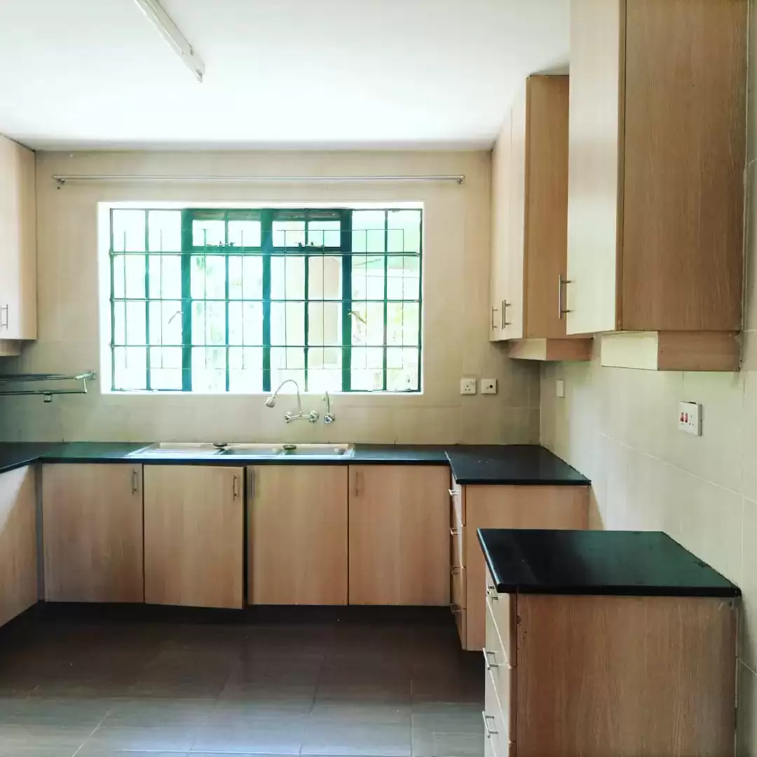 3 bedroom townhouses for rent along Kiambu road Image