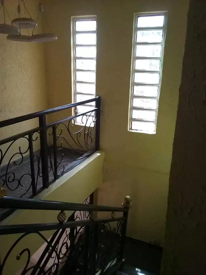 4 bedroom maisonette for rent along Kenyatta road Image