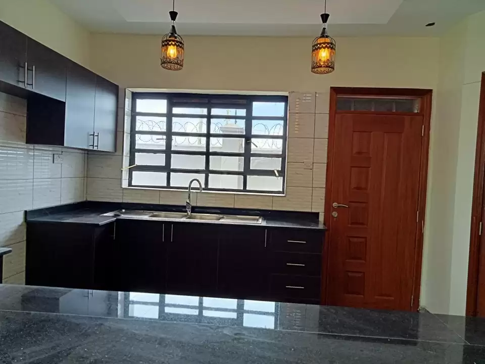 4 bedroom maisonette for rent in Kitengela Image