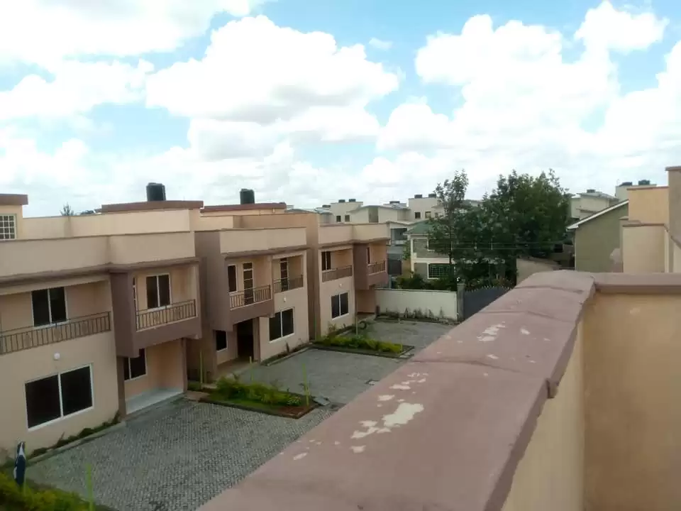 4 bedroom maisonette for rent in Syokimau Image