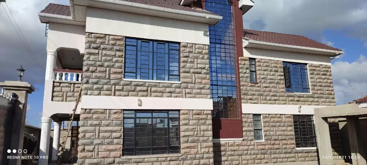 4 bedroom maisonette in Katani for sale Image