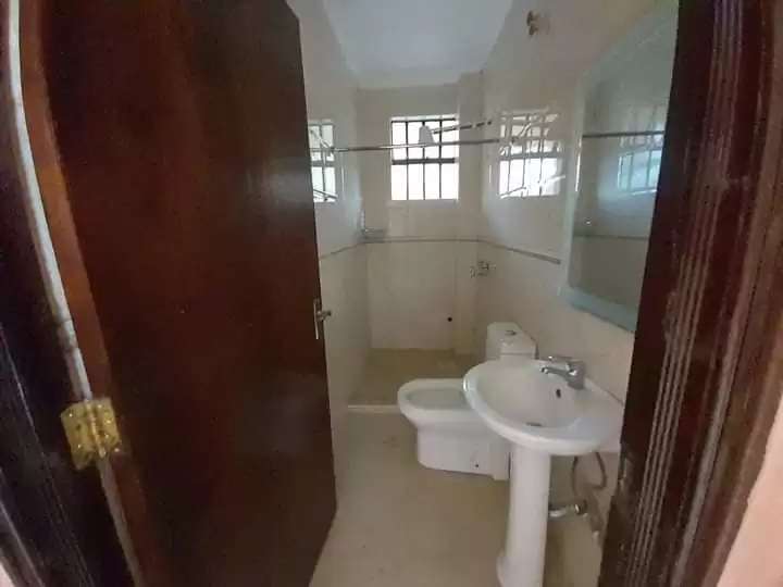 4 bedroom maisonette with dsq for rent in Syokimau Image