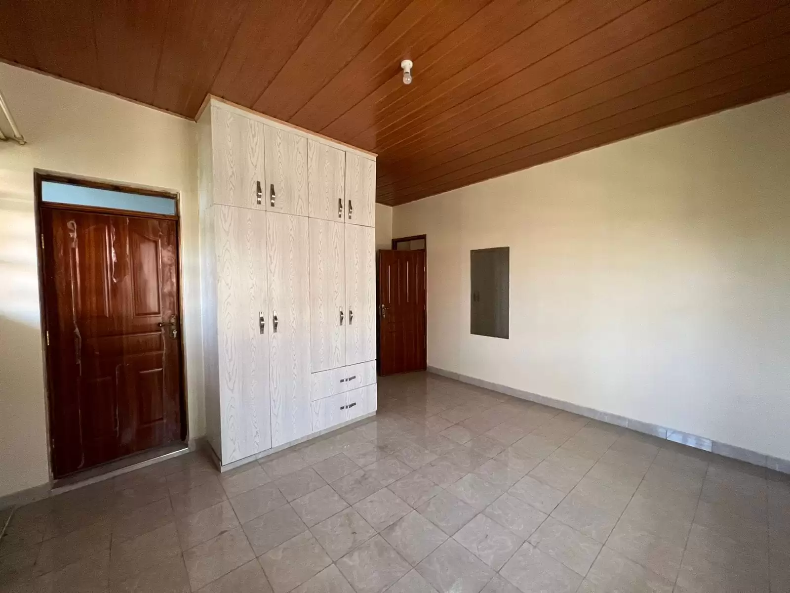 4 bedroom townhouse for rent in Membley Image