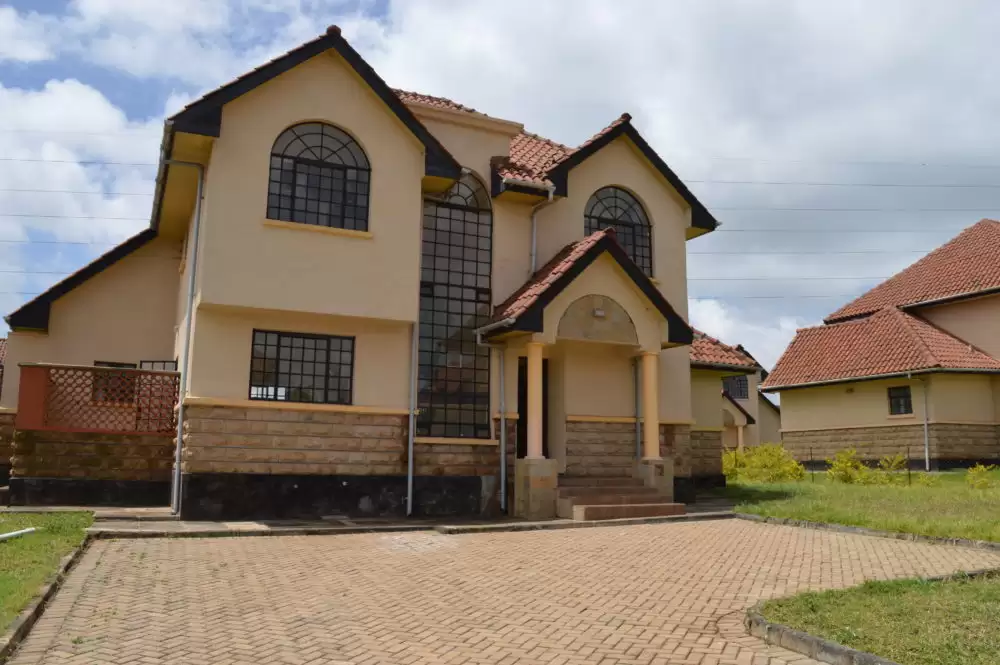 4 bedroom villa for rent in Redhill Heights Redhill Image