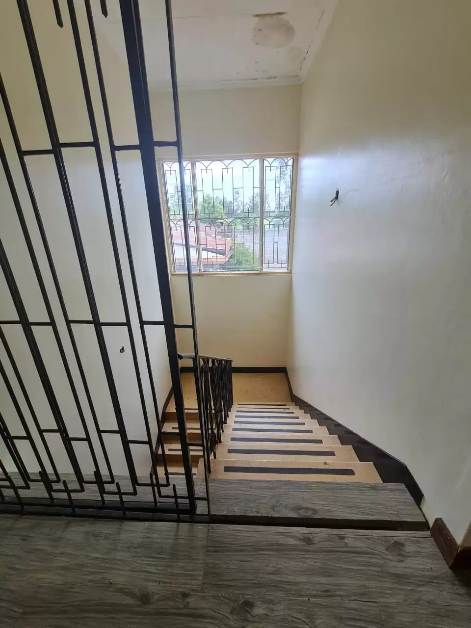 5 bedroom house for rent in Thome Garden estate Image