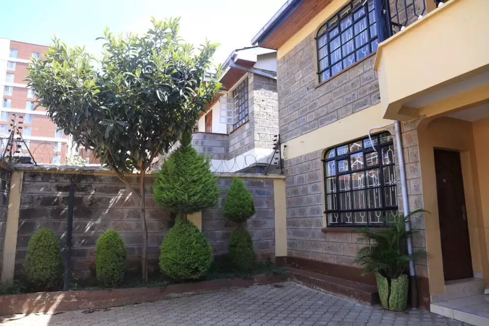 5 bedroom maisonette for rent in Kileleshwa Image