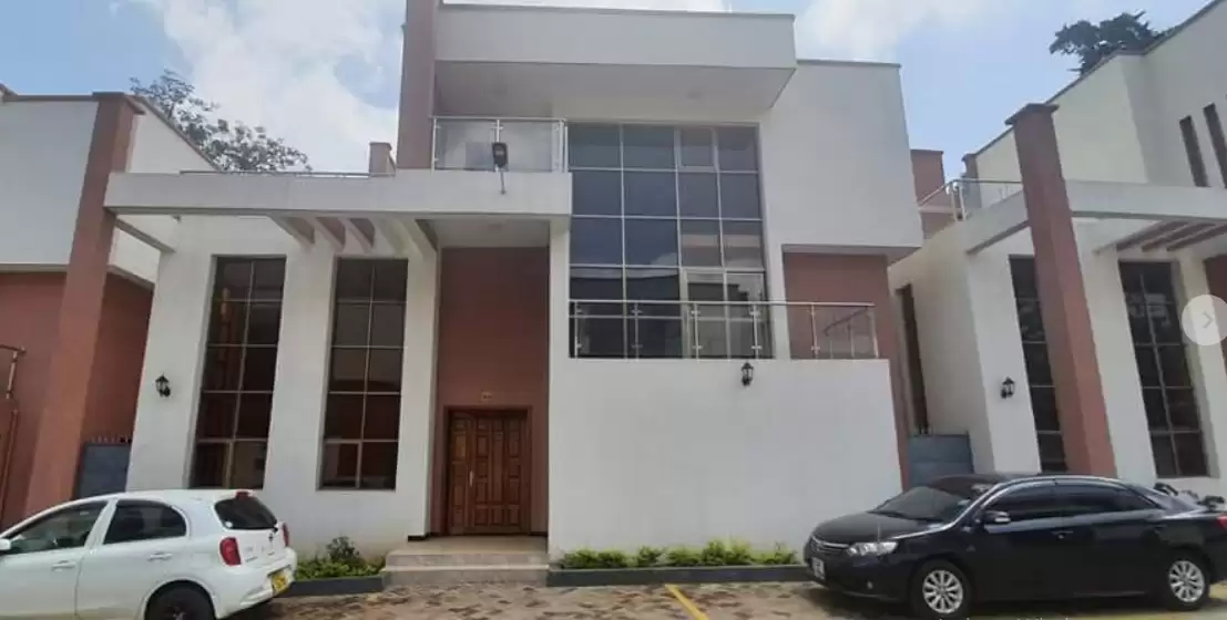 5 bedroom townhouse for sale or rent in Lavington Image