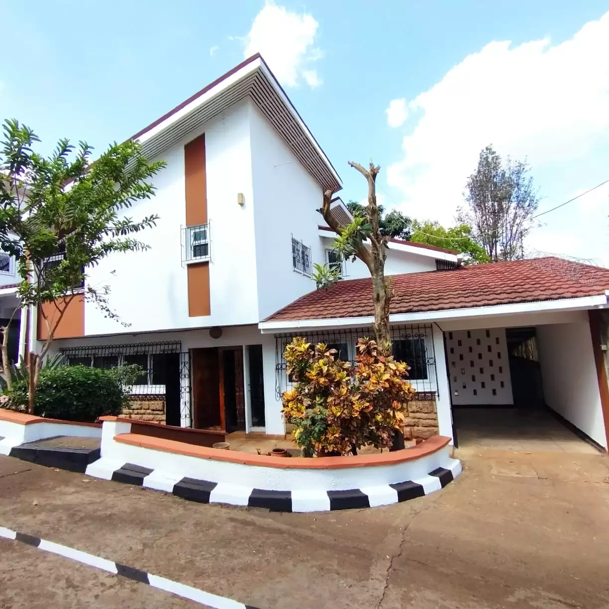 Magnificent 5 Bedrooms  Mansionett with Dsq In Kileleshwa Image