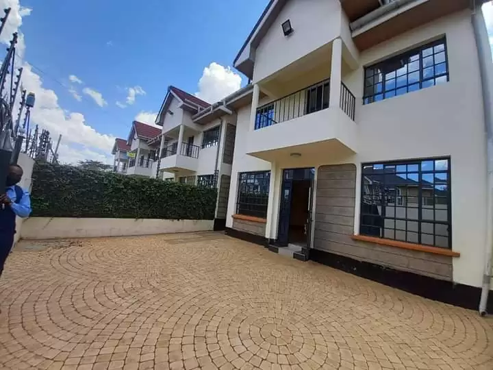 Ruiru bypass 4 bedroom maisonette for sale Image