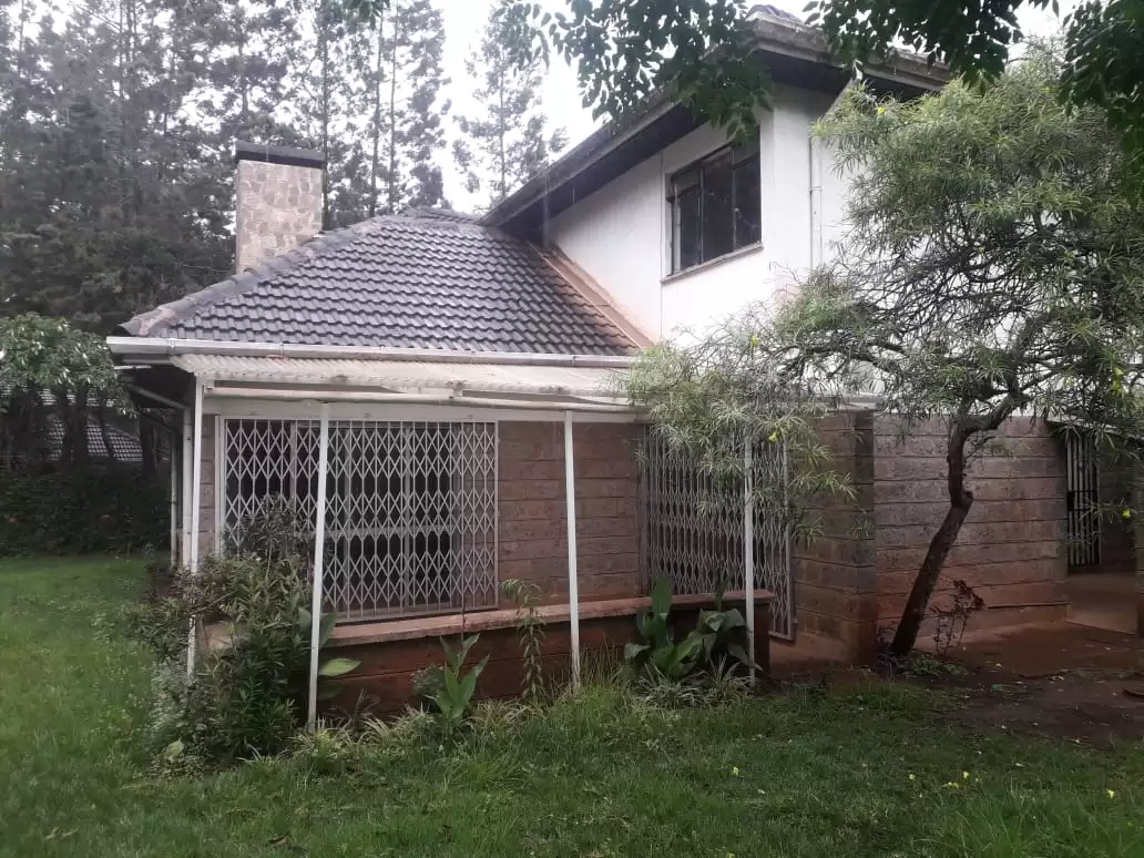 Stunning 4 Bedrooms Mansionate with Sq in Lavington Image