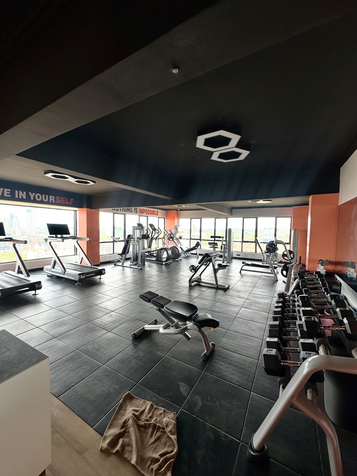 Modern 1 bedroom Apartment to let in Westlands Image