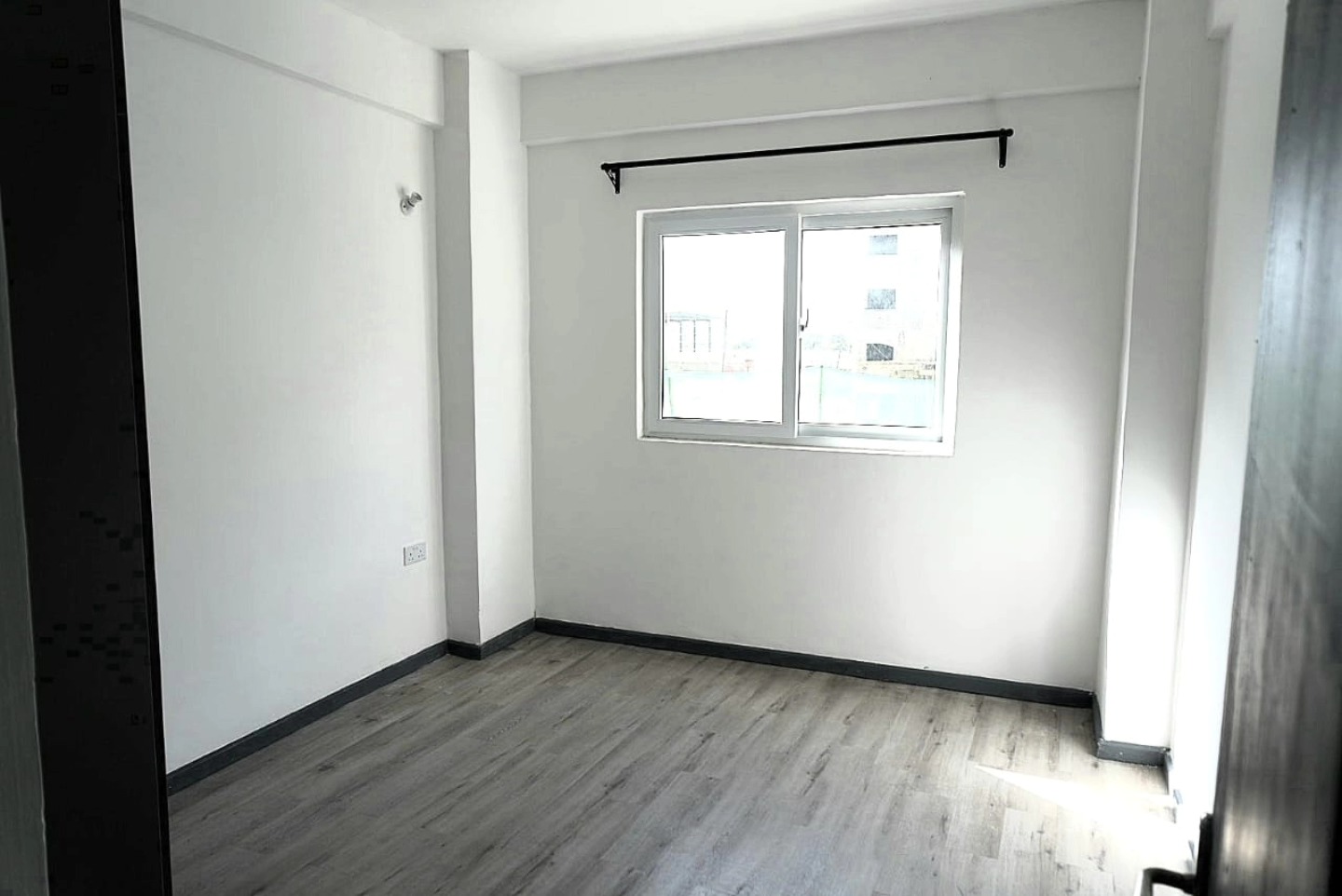 Modern 2, 3, & 4 bedroom apartments to let in AthiRiver