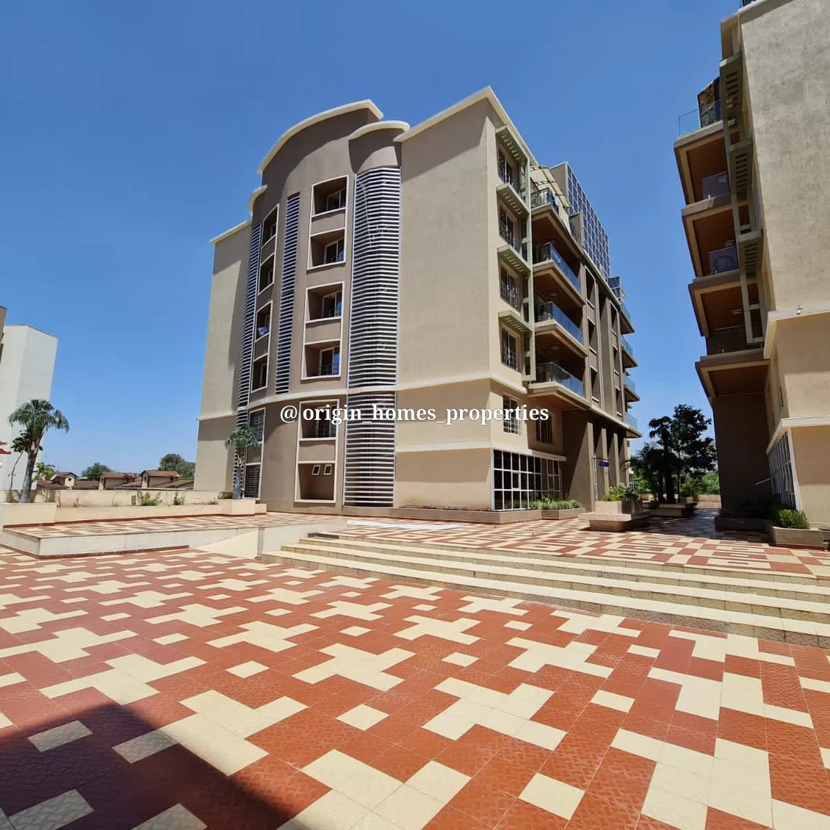 Modern 2 bedroom Furnished apartment plus dsq For Rent In Kilimani